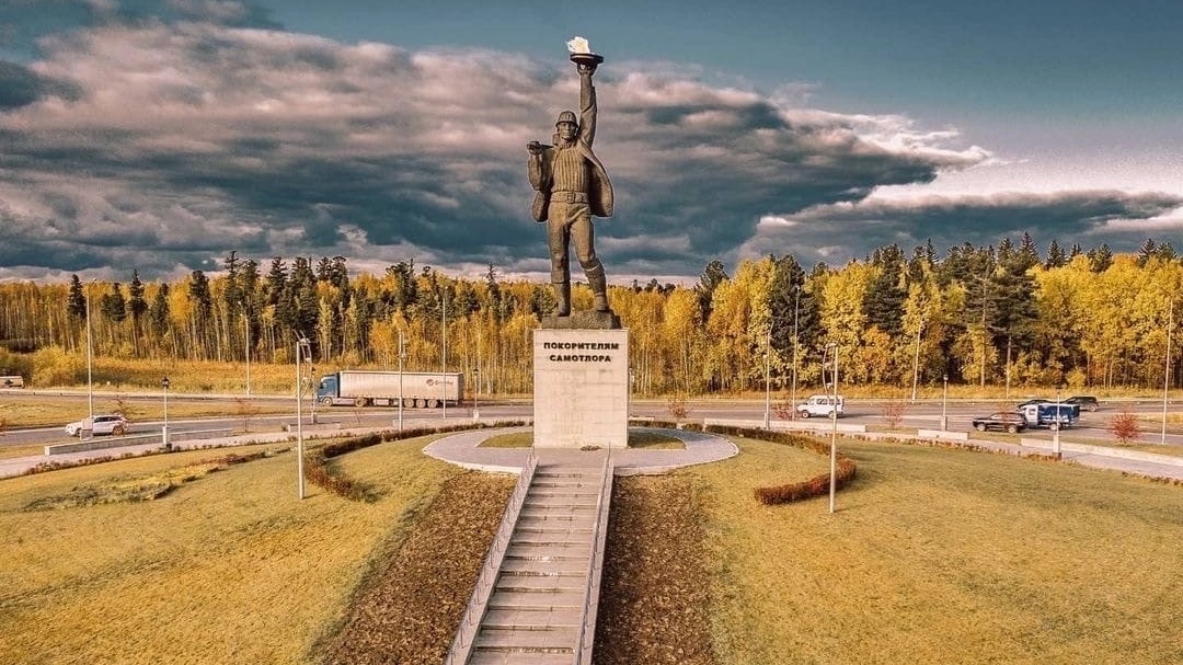 Здесь мы живём, учимся, взрослеем